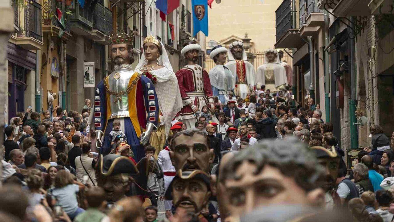Guía para disfrutar del Privilegio de la Unión en Pamplona: horarios, recorrido de los Gigantes y desfile de la Corporación