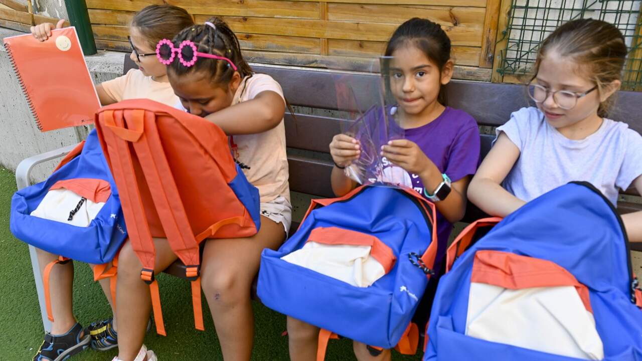La iniciativa que acompaña a 43.000 familias vulnerables durante todo el curso y ayuda a sus hijos a seguir estudiando