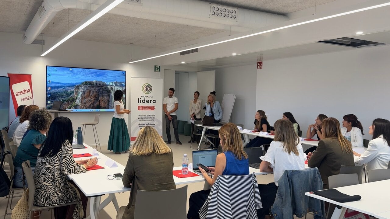 ADN Consejera arranca en Pamplona: el programa que prepara a mujeres directivas para entrar en consejos de administración