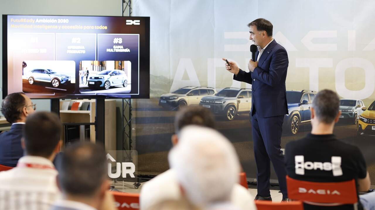 Dacia presenta en Pamplona su plan ADN para crecer en España con nuevos modelos, tecnología nacional y más eficiencia