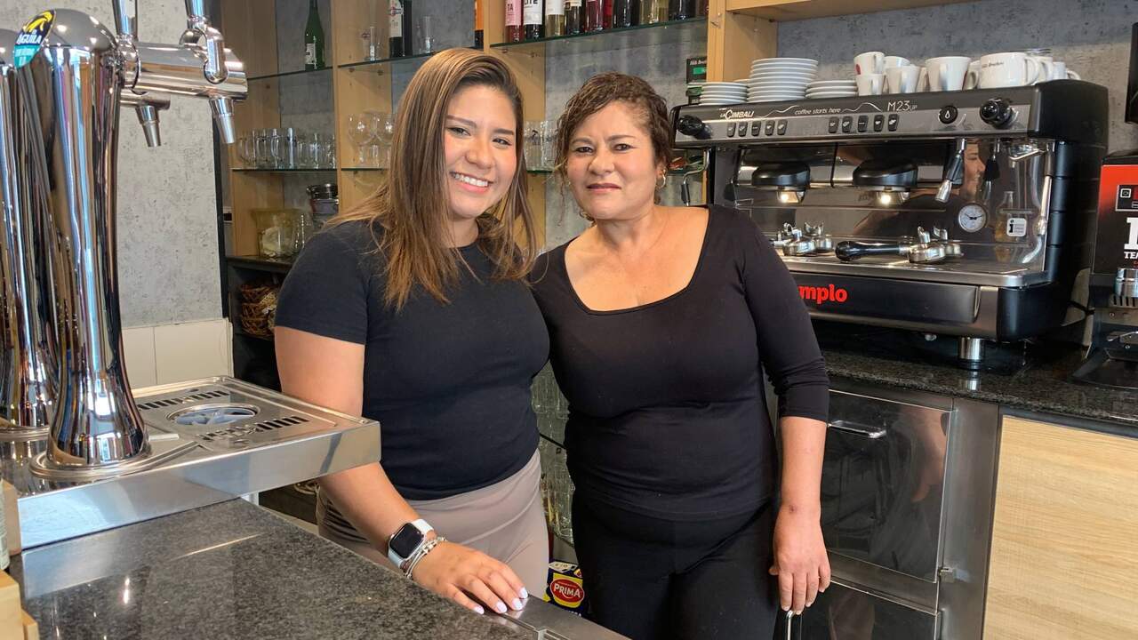 Menú del día por 12 euros en Pamplona: una familia recupera el antiguo bar Sarriés de la Rochapea