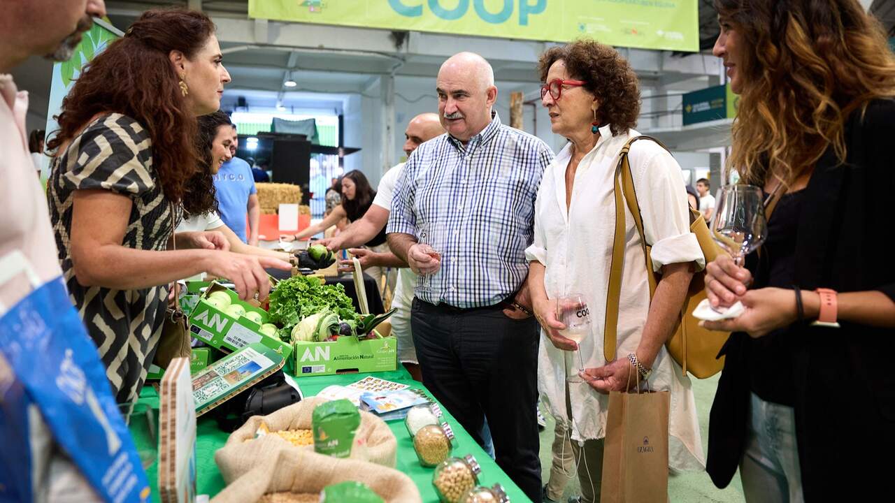 Vino, lácteos y cereal: la feria que acerca a los navarros el trabajo de las cooperativas agroalimentarias