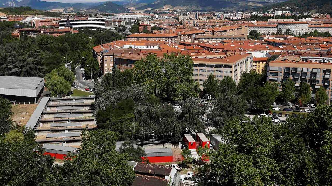 Se obsesionó con una mujer y atacó a su pareja en Pamplona: le clavó dos veces un destornillador en el cuello