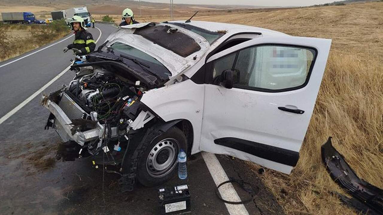 Accidente en una carretera de Navarra: un conductor resulta herido y es trasladado al hospital