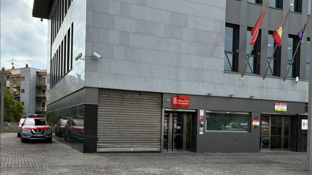 Violenta detención en Estella: amenaza a los policías con botellas y acaba escupiendo al personal sanitario
