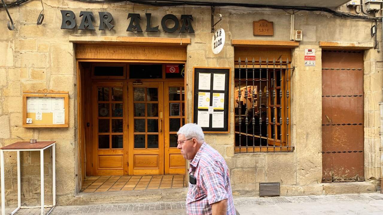 Bar Aloa en la calle Mayor 53 de Puente la Reina. Navarra.com