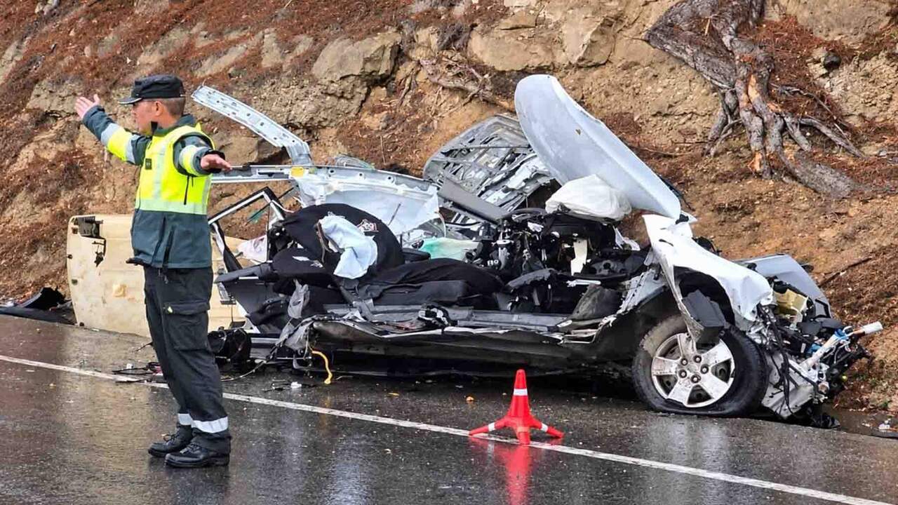 Herido muy grave un conductor de 40 años en Cintruénigo tras una colisión entre un turismo y un camión en la N-113