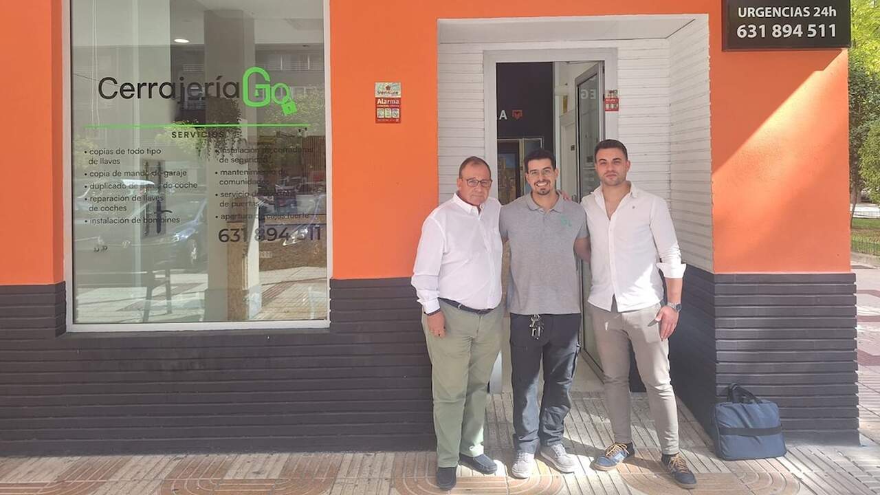 Una empresa de seguridad amplía su presencia en Navarra y abre un nuevo espacio especializado en puertas acorazadas