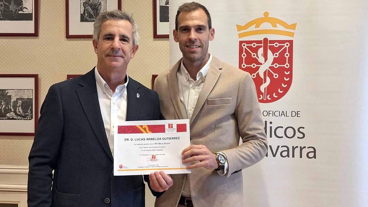 Lucas Arbeloa, traumatólogo del Hospital Universitario de Navarra, recibe una beca para estudiar cirugía robótica