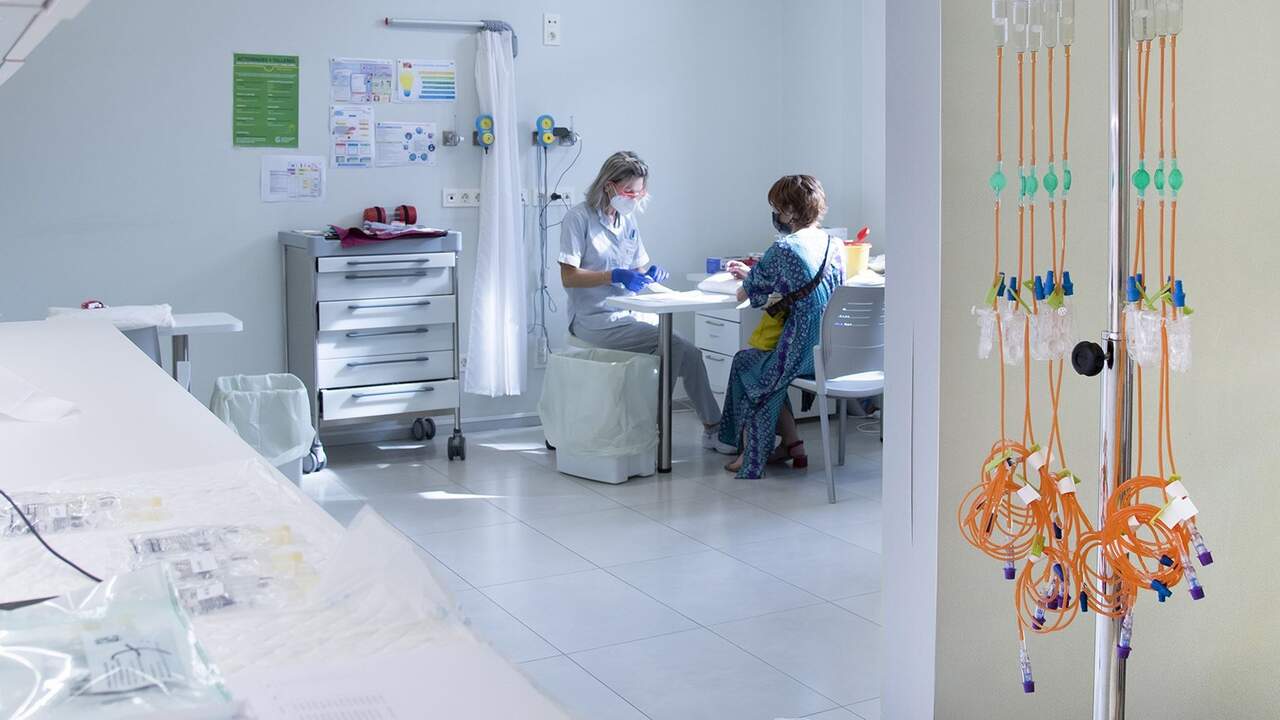 Navarra prueba en un paciente un nuevo tratamiento contra uno de los cánceres de pulmón más agresivos y difíciles de tratar