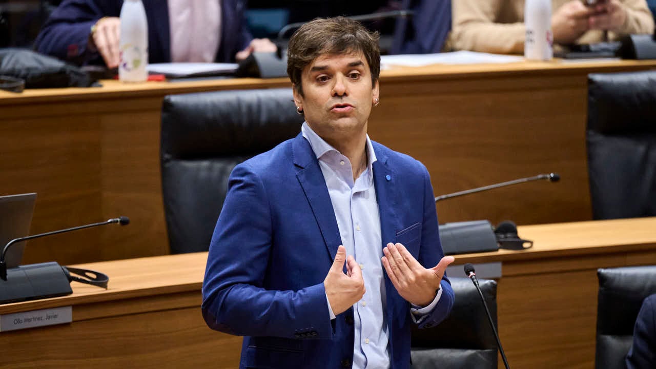 Geroa Bai elige a Pablo Azcona para intentar entrar en el Congreso y a Mayte Espinosa para el Senado tras el portazo del PSN