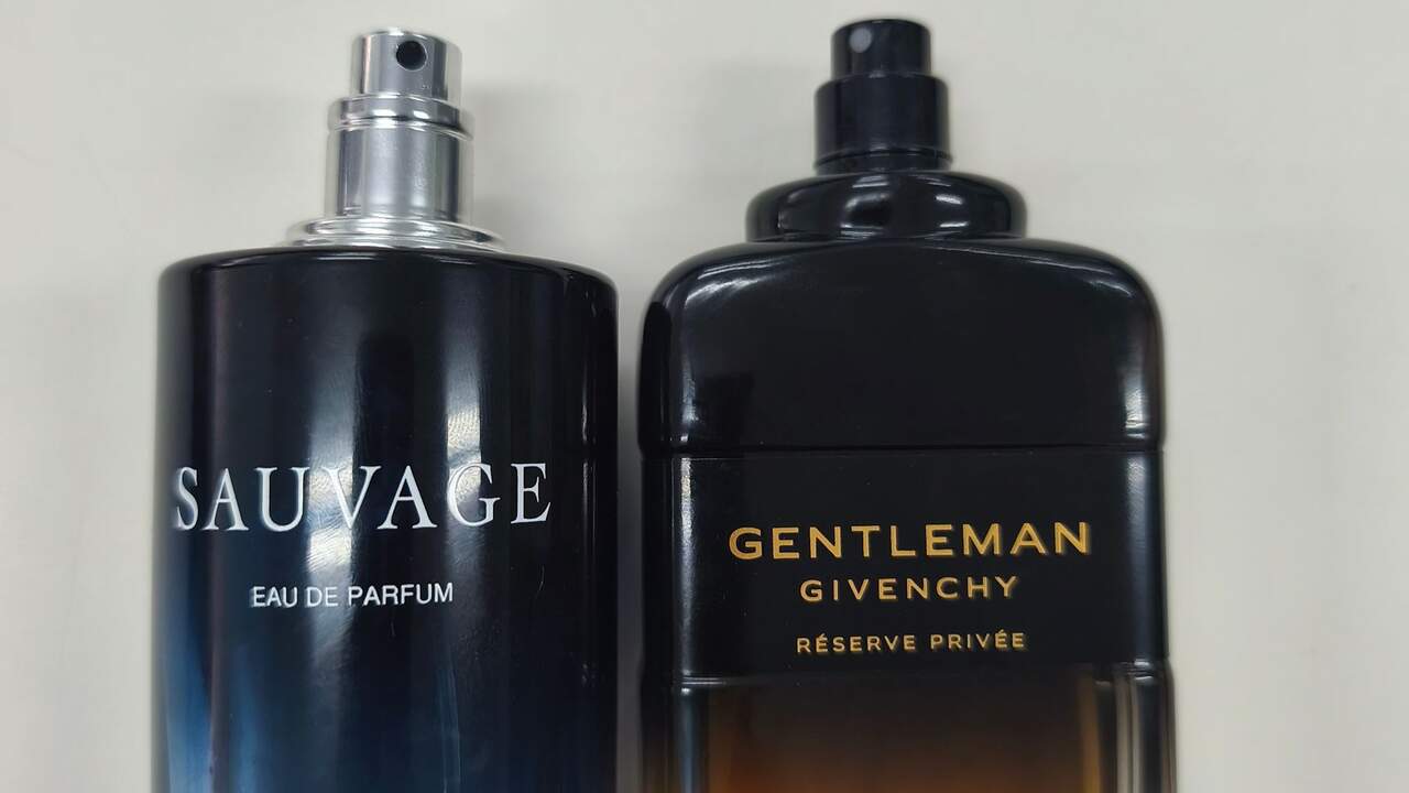 Roba dos perfumes de prueba en una tienda de Tudela y los entrega voluntariamente cuando los policías lo localizan