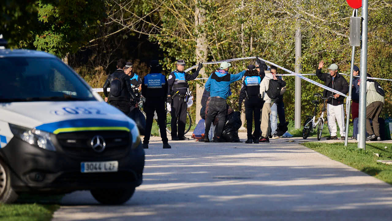 Asiron (EH Bildu) desaloja por fin las tiendas de Aranzadi tras meses de quejas y dos detenidos por violación en Pamplona